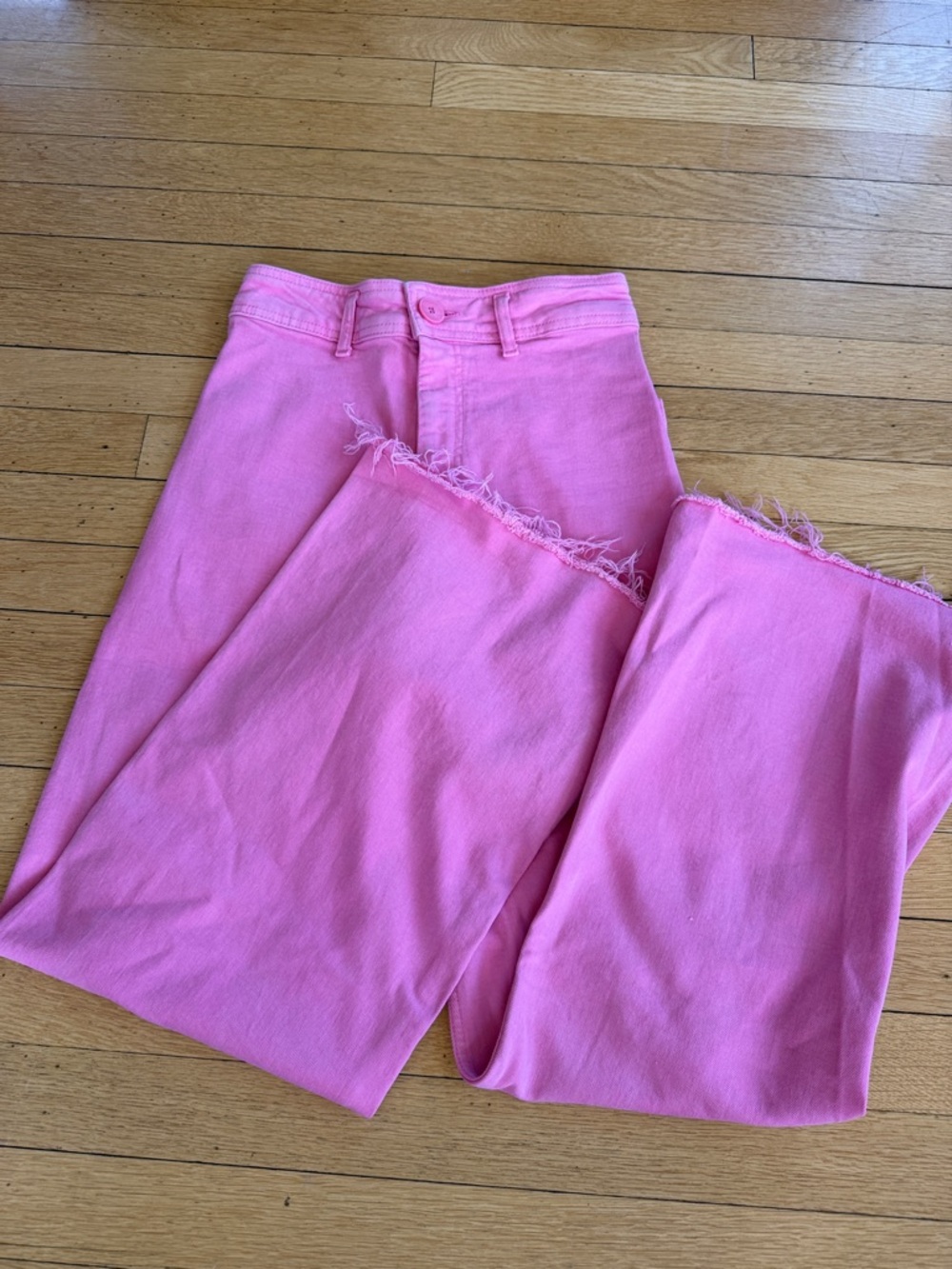 Zara High-Rise Pink Wide-Leg Jeans with Frayed Hem